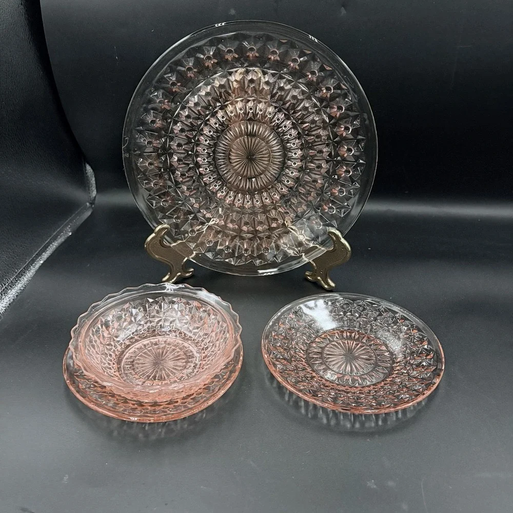 Jeannette Depression Glass‎ Pink  Button & Bows 4 Piece Set Plate Soup Salad 9